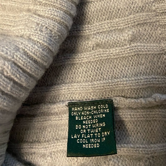 Ralph Lauren Light Blue Cashmere Sweater - Picture 3 of 4